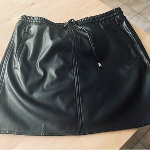 Pink Lily Black Faux Leather Mini Skirt